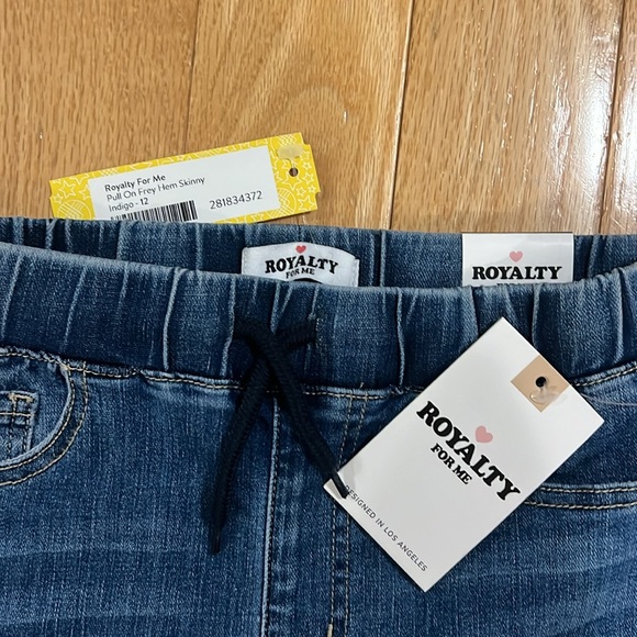 BRAND NEW! Girls Skinny Jeans - Size 12 - Picture 2 of 4